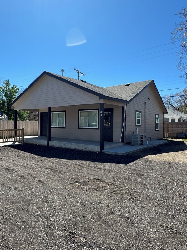 Unclassified image, 1 of 17, button