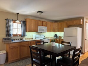 Private kitchen - The Carriage House (Tolland)