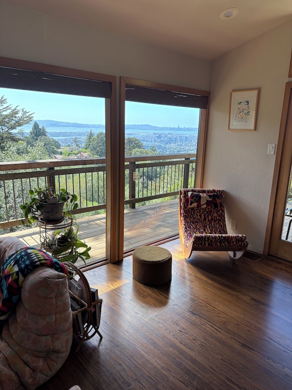 Imagen sin descripción, 1 de 18, botón