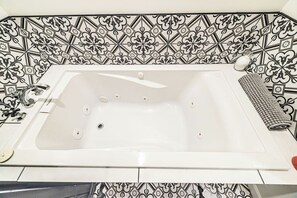 Bathroom - Stylish Creekside Hideaway- Black and White Suite w/ Jacuzzi Tub & Wood Fire (Sedona)