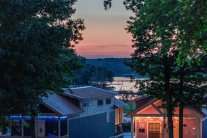 Exterior - Water's Edge RV Resort (Willis)