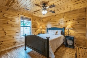 Family Cabin, Pets Allowed