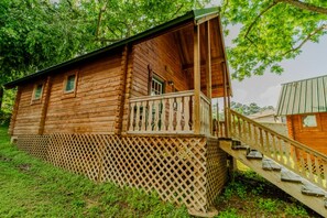 Basic Cabin, Pets Allowed, Lake View | Exterior - Water's Edge RV Resort (Willis)