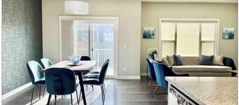 Beautiful Spacious Family Home Near YYC Airport