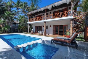 Pool - Beachfront House with Private Pool in Tulum (Tulum)