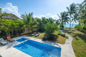 Pool - Beachfront House with Private Pool in Tulum (Tulum)