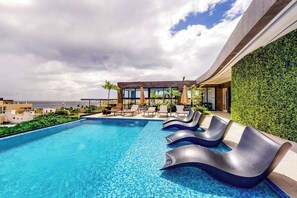Pool - Playa del Carmen Studio: Rooftop Pool & Balcony (Playa del Carmen)