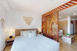 Internet, bed sheets - Playa del Carmen Studio: Rooftop Pool & Balcony (Playa del Carmen)