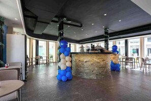 Dining - Playacar Studio | 4 Pools, Gym, AC & WiFi (Playa del Carmen)