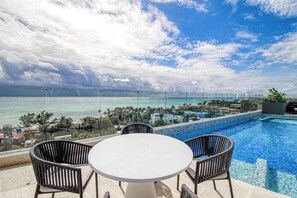 Pool - Playa 2BR | Rooftop Pool, Ocean View & Gym (Playa del Carmen)