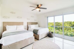 WiFi, bed sheets - Beachfront 2BR Condo, Resort Pool, Gym & Beach (Playa del Carmen)