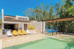 Pool - Luxury Xpu-Ha Getaway: Pool, Gym, & Beachfront (Playa del Carmen)