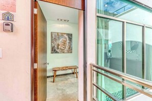 Interior - 3BR Playa Condo: Rooftop Pool, Steps to 5th Ave (Playa del Carmen)