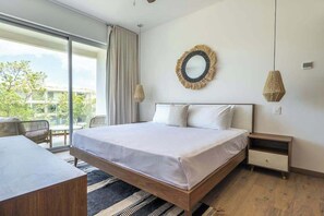 Iron/ironing board, WiFi, bed sheets, wheelchair access - Modern 2BR Condo: Pool View, Kitchen & WiFi (Playa del Carmen)
