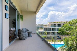 Unclassified image, 3 of 36, button - Playacar 2BR | Balcony, Pool & Beach Access (Playa del Carmen)