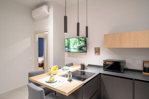 Dining - The Almond Blossom Boutique apartment (Milano)