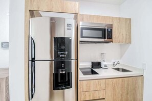Kitchen with full-size refrigerator - Studio with Rooftop Pool, Jacuzzi & Ocean Views (Playa del Carmen)