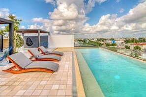 Pool - Playa Studio · Rooftop Pool · Walk to 5th Ave (Playa del Carmen)