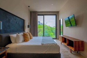 Iron/ironing board, WiFi, bed sheets - Beachfront 2BR | Rooftop Pool | Playa (Playa del Carmen)