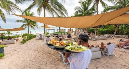Xpu-Ha Beach Residential Resort Villa with pool, gym, tennis courts