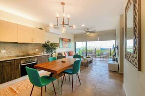 Interior - 1BR Playa Condo · Pool, Gym · Walk to 5th Ave (Playa del Carmen)