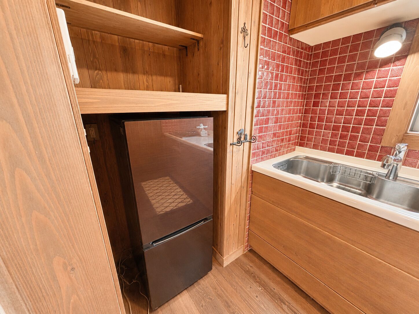 Cabin, 2 Bedrooms, Mountain View | Private kitchen