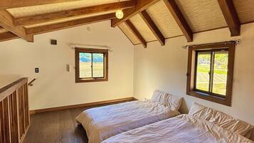 Cabin, Mountain View