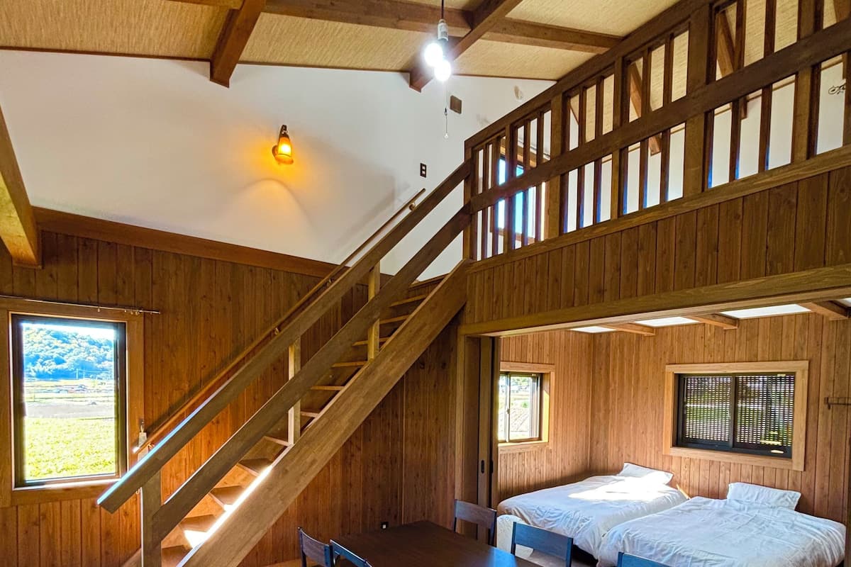 Cabin, Mountain View