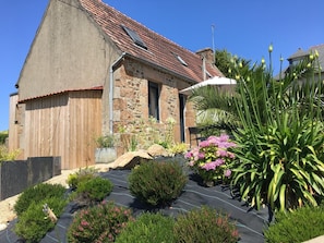 Exterior - Vrbo Property (PERROS GUIREC)