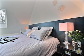 Room - Vrbo Property (PERROS GUIREC)