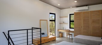 Casa Rocas Surf House 50m to the Beach!