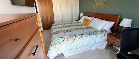 2 Schlafzimmer, BĂŒgeleisen/BĂŒgelbrett, WLAN, BettwĂ€sche
