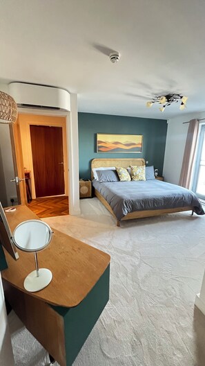 2 bedrooms, iron/ironing board, WiFi, bed sheets - 2-bedroom apartment in lovely London with air conditioning (London)