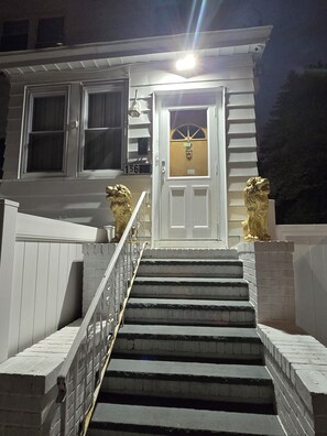 Oklassificerad bild, 2 av 12, knapp