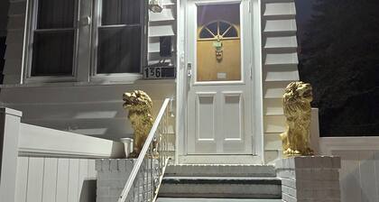 3-bedroom 3 bathroom apartment in delightful Irvington, Free WiFi / Free Parking