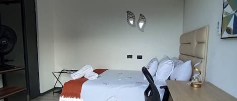 Family Apartment | In-room safe, iron/ironing board, free WiFi, wheelchair access