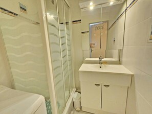 Bathroom - CAP D'AGDE - Plage Richelieu / Réf 162 (CAP D'AGDE)