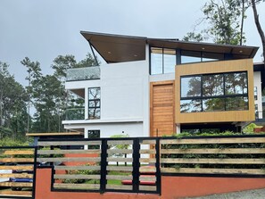Esterni