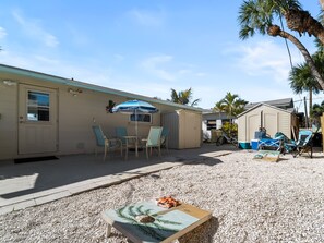 Unclassified image, 5 of 19, button - Robyn's Nest - 2 Bedroom 2 Bathroom Beach Home (Englewood)