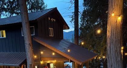 Lake Front Adorable Cabin Retreat With Yurt Tent on Twin Lakes ID