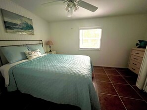 3 bedrooms, iron/ironing board, WiFi, bed sheets - Golf/Pool/Hot Tub, 3br 2ba 1634 sqft home in Lake Fairways Ctry Club w/Golf Cart (North Fort Myers)