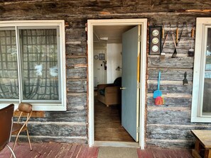 Interior - Beavers Resort - Cabin 1 (Mercer)