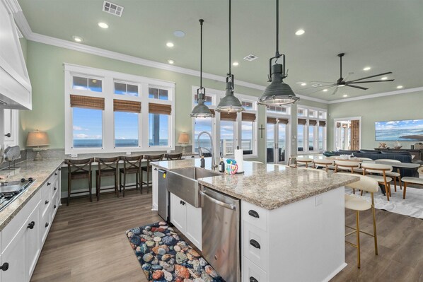 Fridge, microwave, oven, stovetop - Beachfront Retreat Sleeps 30 with Swim Spa, Fire Pit and Putt-Putt (Bolivar Peninsula)