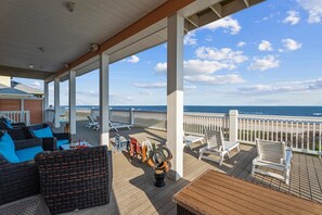 Terrace/patio - Beachfront Retreat Sleeps 30 with Swim Spa, Fire Pit and Putt-Putt (Bolivar Peninsula)
