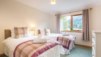 7 bedrooms, internet
