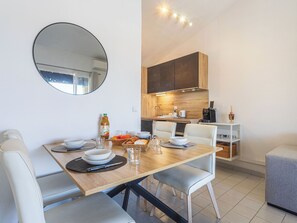 Dining - Le Phare by Interhome (Port Cogolin)