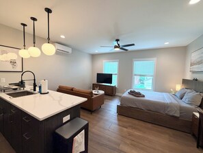1 Schlafzimmer, Schreibtisch, Bügeleisen/Bügelbrett, kostenloses WLAN