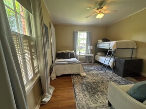 Room - The Magistrate is a spacious 3 bedroom 3.5 bath home.  Close to everything. (Greenwood)