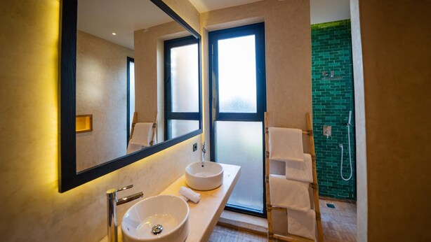 Bathroom - Baberrih (Moulay Bouzarqtoune)