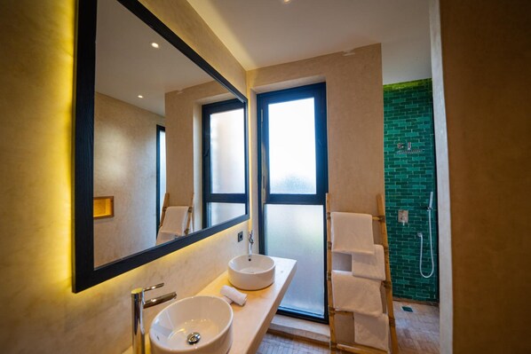 Bathroom - Baberrih (Moulay Bouzarqtoune)